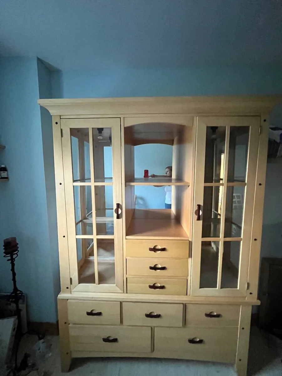 Dining Room Table & Matching Dresser - Image 2