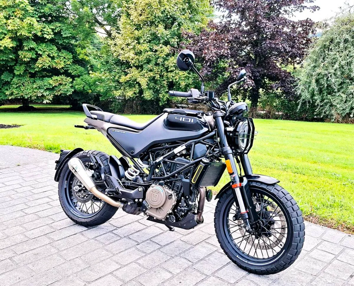Husqvarna Svartpilen 401 - Image 1