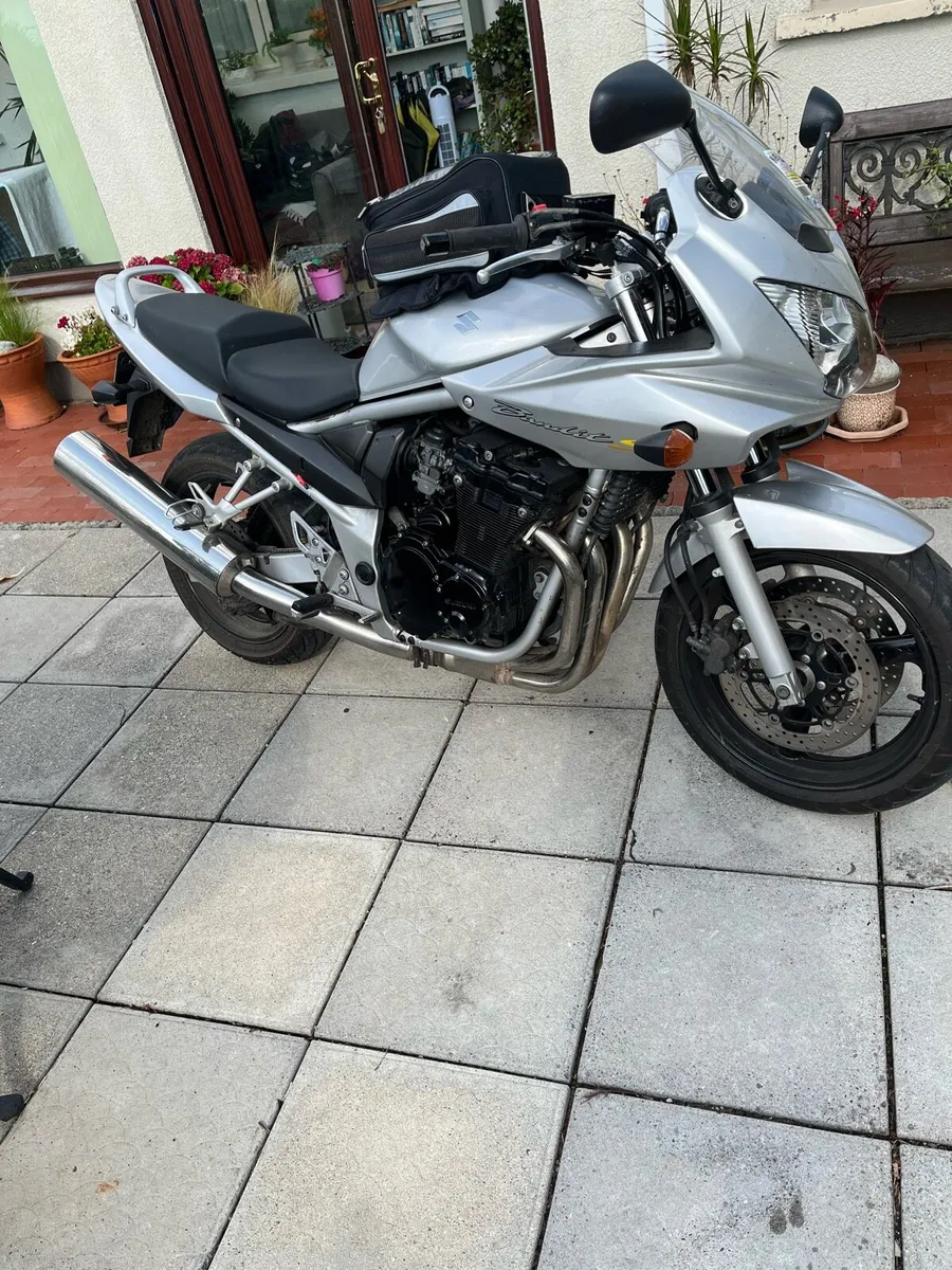 Suzuki motorcycle - Image 1