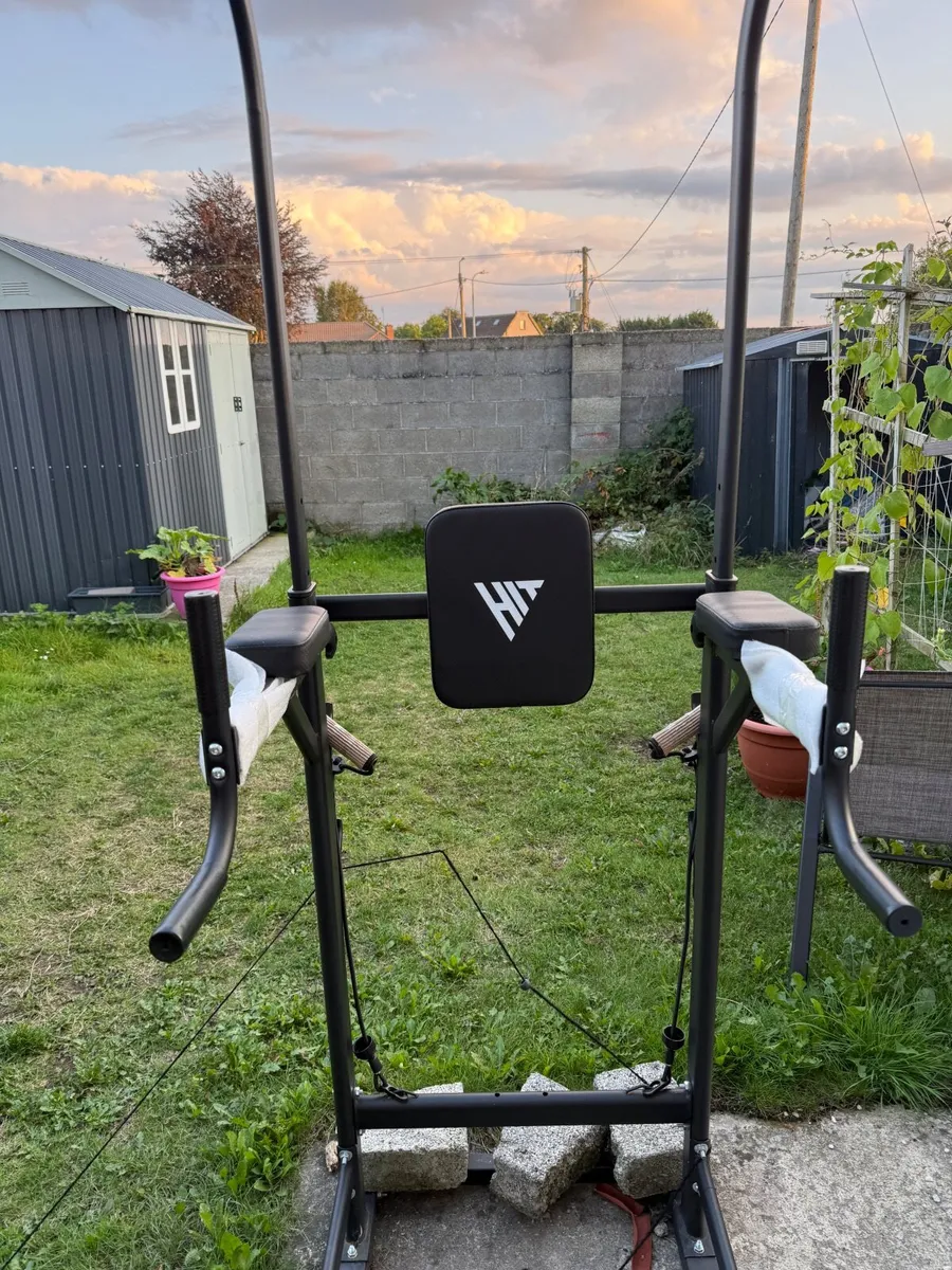 Pull Up Station - Image 2