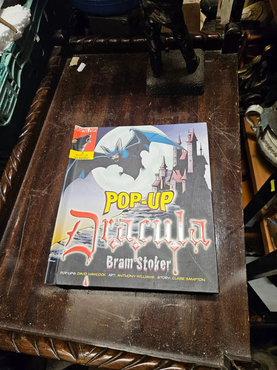 Dracula Pop Up Book - Image 1