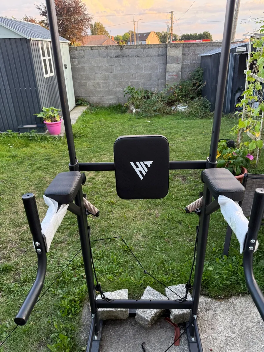 Pull Up Station - Image 3