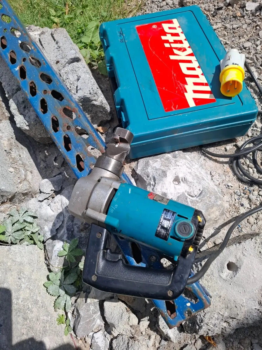 Makita nibbler - Image 1