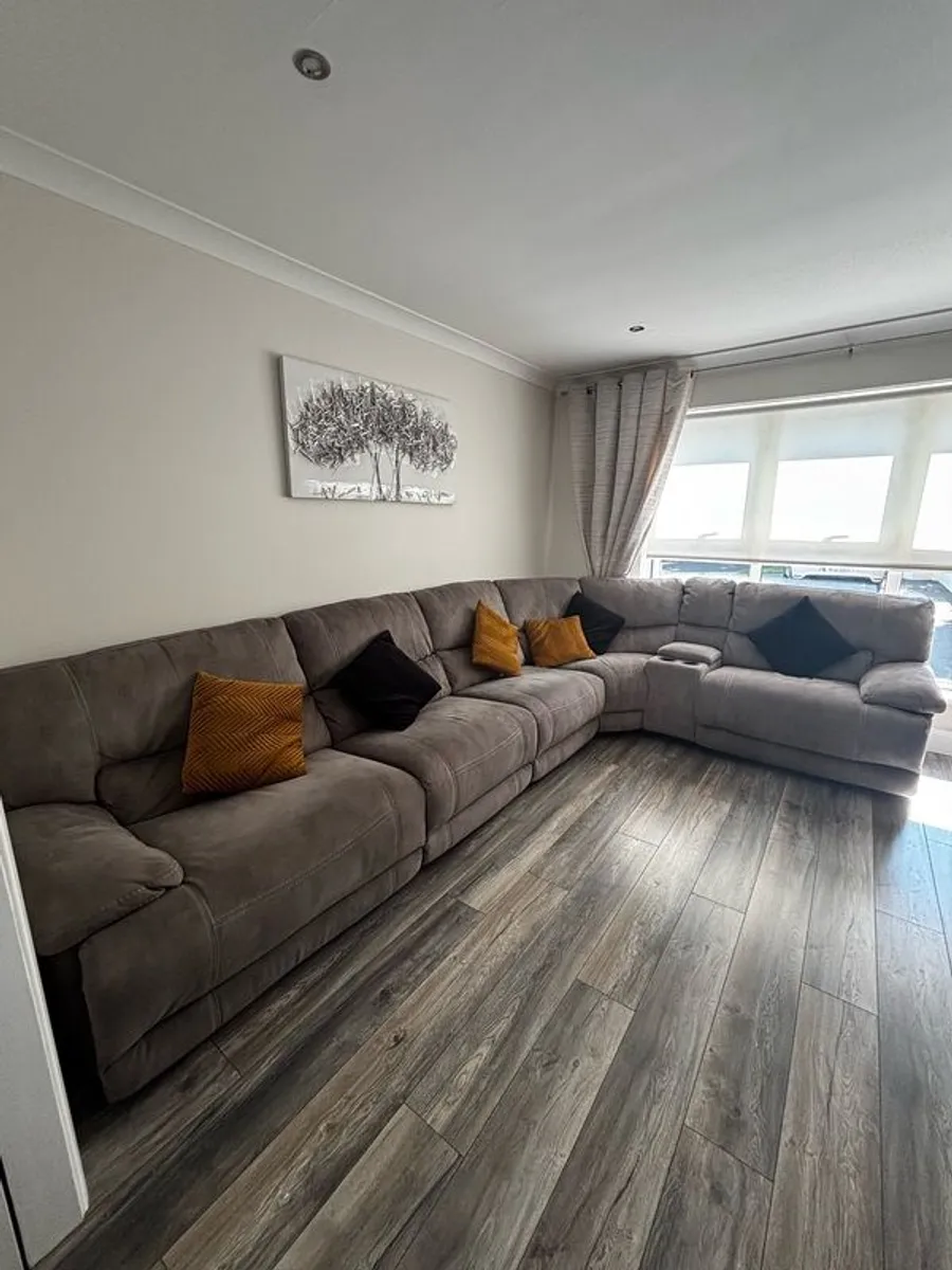 Large corner sofa - Image 4