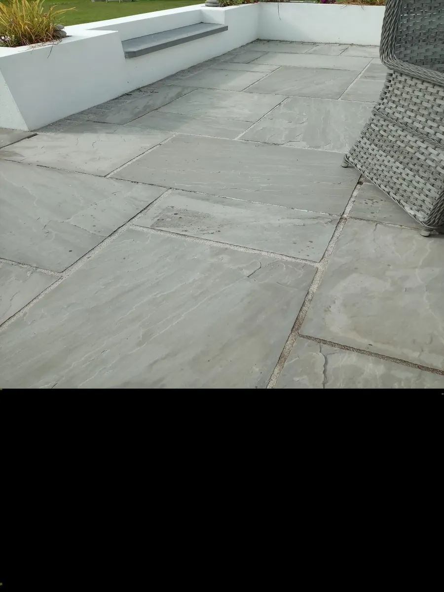 Grey Sandstone patio slabs - Image 3