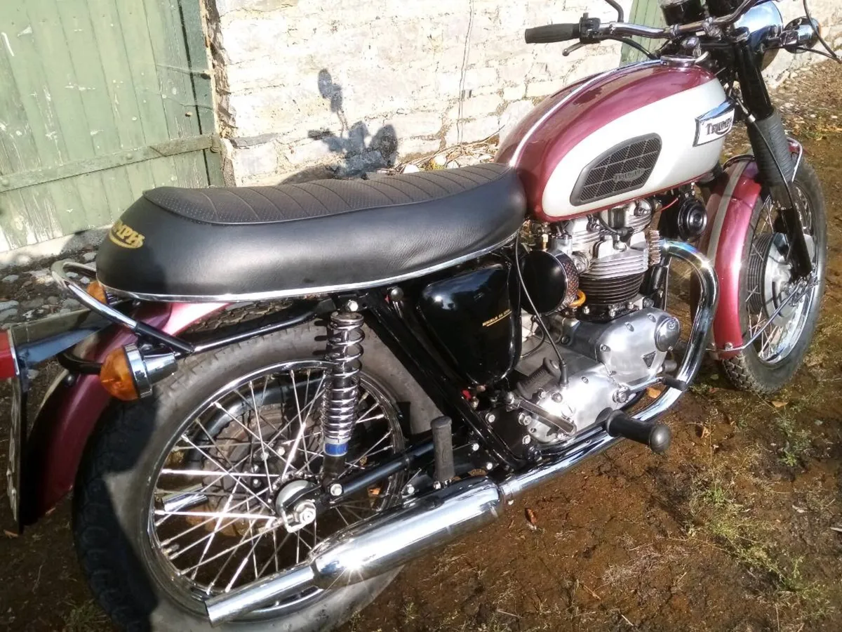 Triumph bonneville 1970 - Image 2