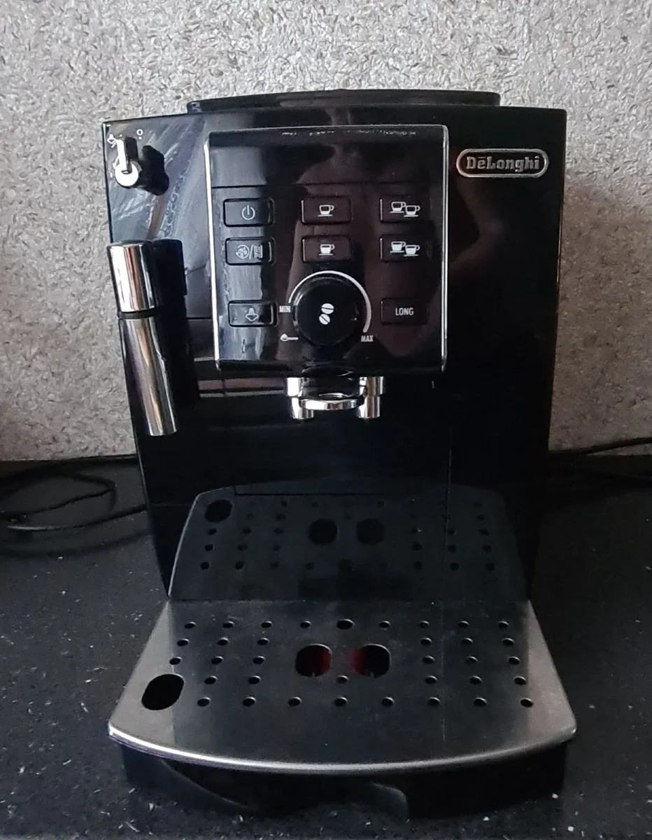 De’Longhi Magnifica Bean-to-Cup Coffee Machine - Image 2