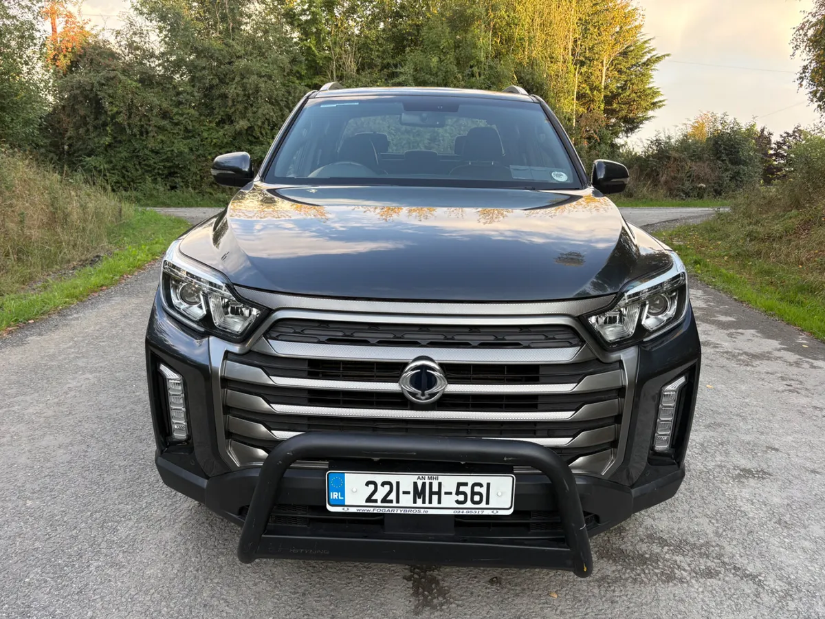 SsangYong Musso 2022 Luxury 5 seater Tax 333euro - Image 2