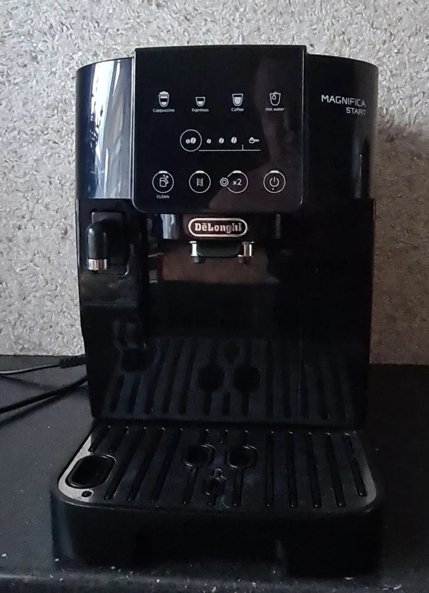 Lovely De’Longhi Magnifica Start Bean-to-Cup Coffe - Image 2