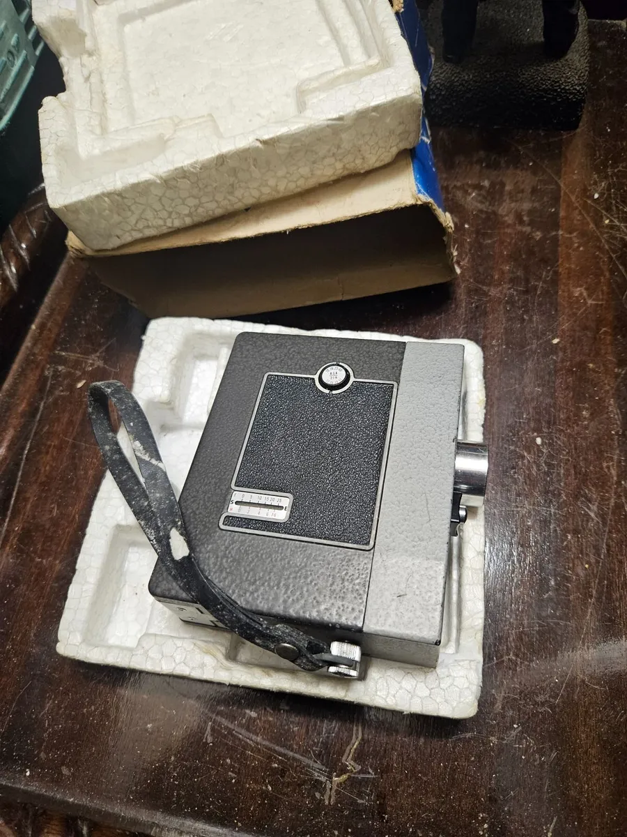 Vintage Video Camera - Image 3