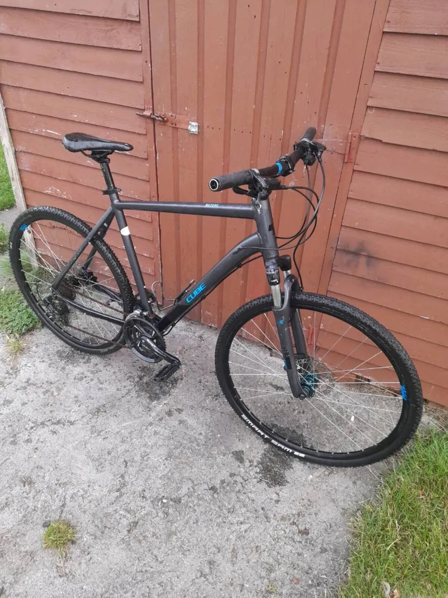 Adults cube nature hybrid bike - Image 3