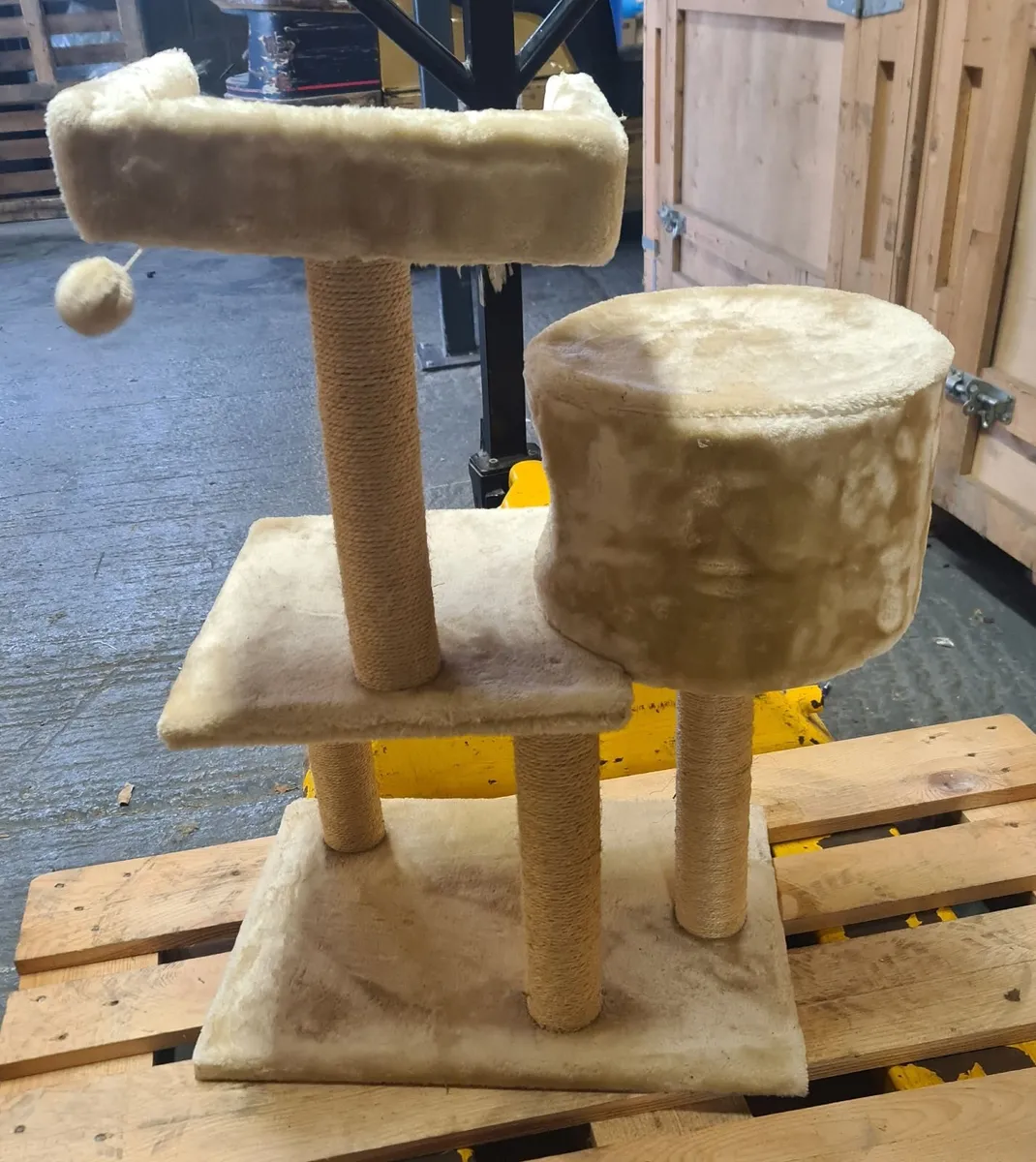 Cat Tree / Scratching Post with Condo and Bed - Image 4