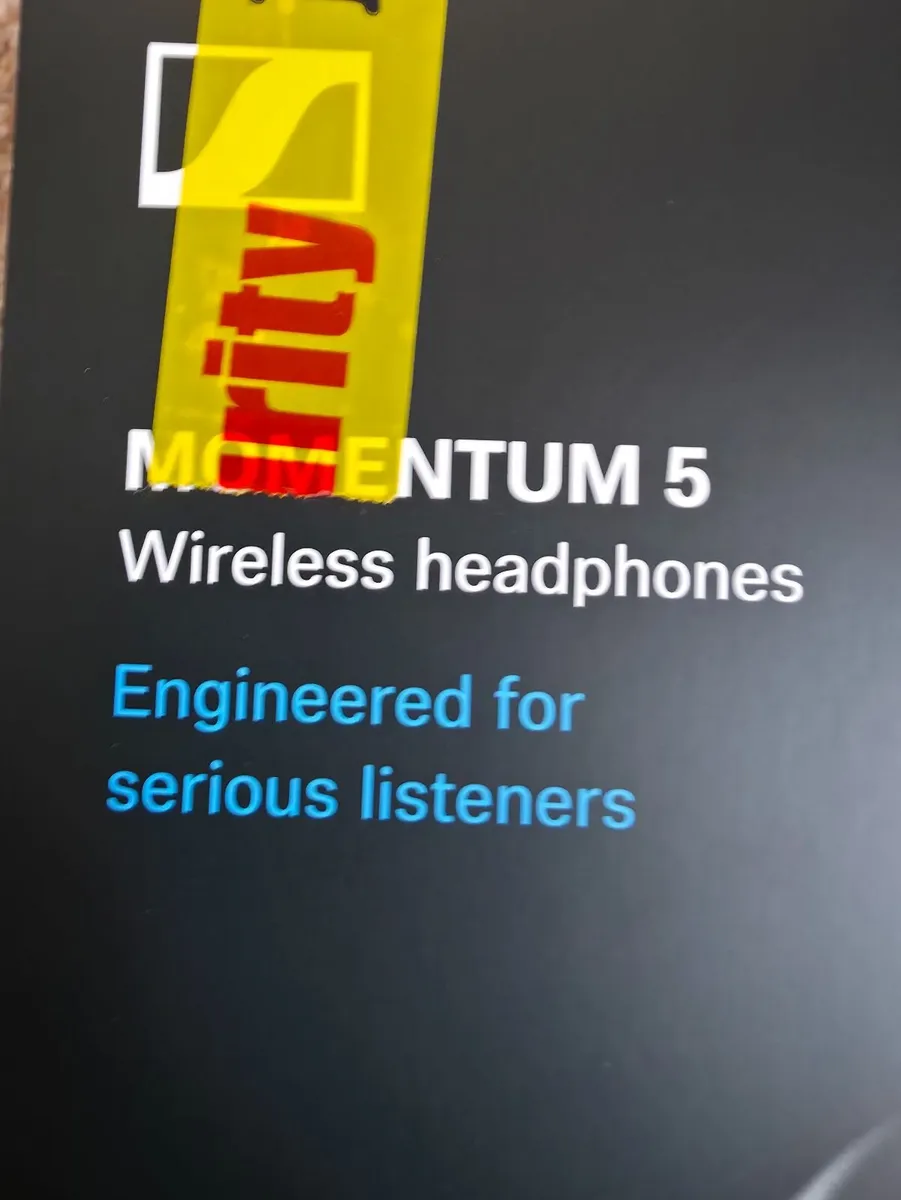Sennheiser MOMENTUM 5 Wireless Headphones - Image 4