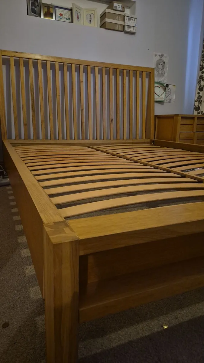 Willis & Gambier 5ft bedframe - open to offers - Image 3