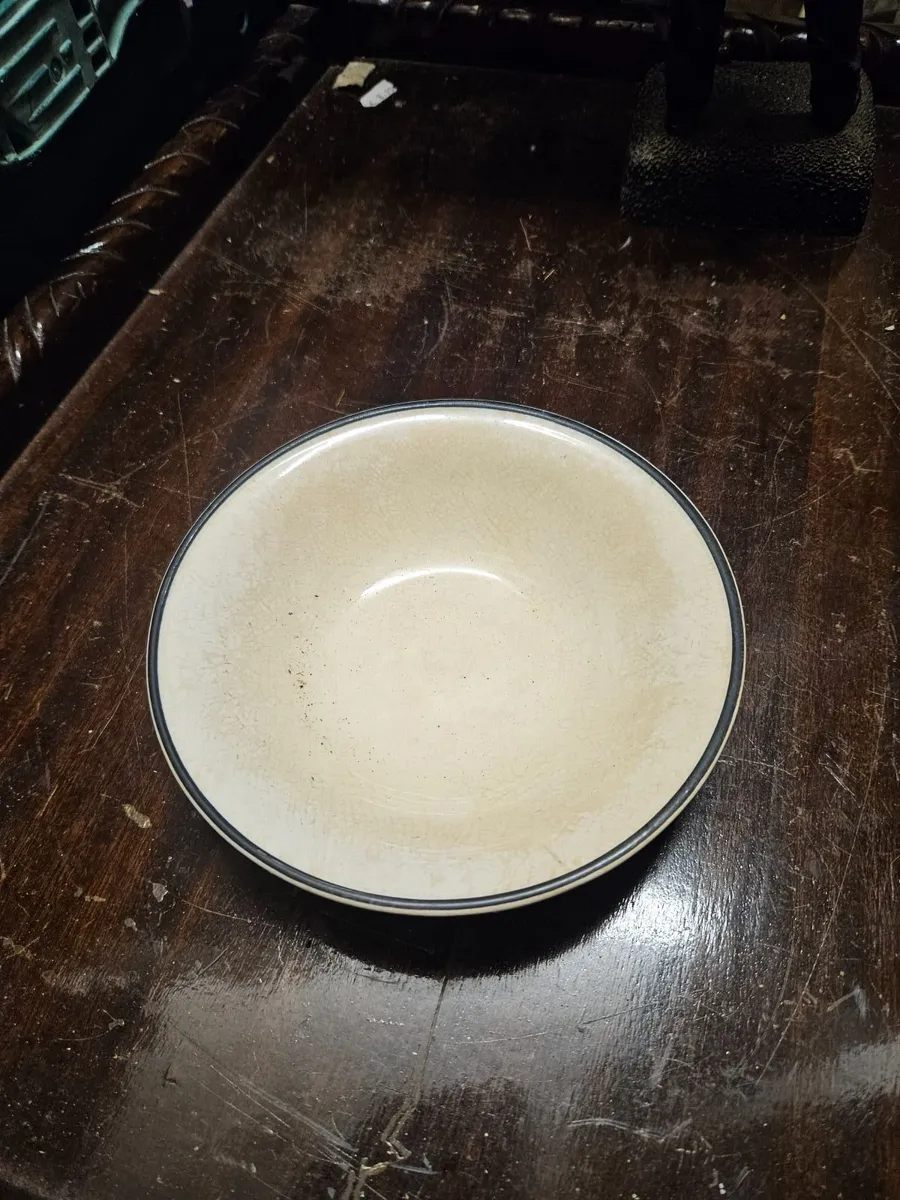 Vintage Arklow Pottery Bowl - Image 1