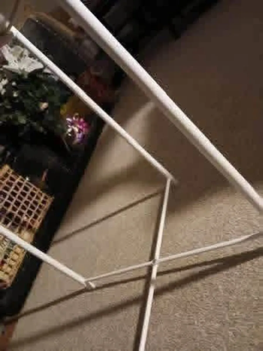 Plant stand - Image 2