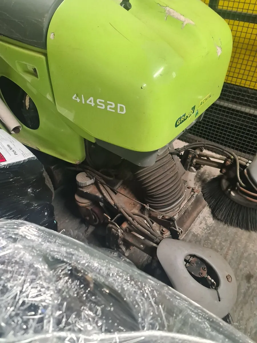 Professional Sweeper Green Machines 414S2D - Image 3