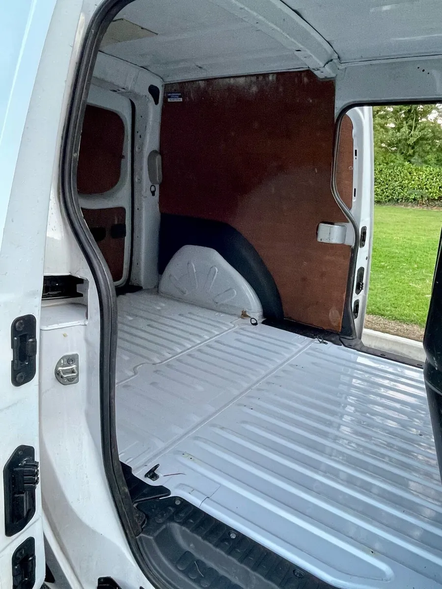 2019 Renault Kangoo Maxi 110BHP **DOE 08/27** - Image 4
