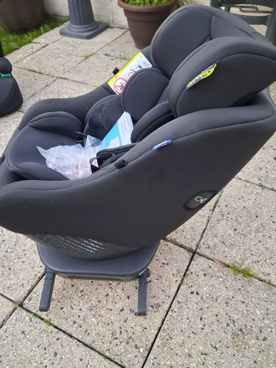 Graco  Turn2Me Car Seat - Image 3