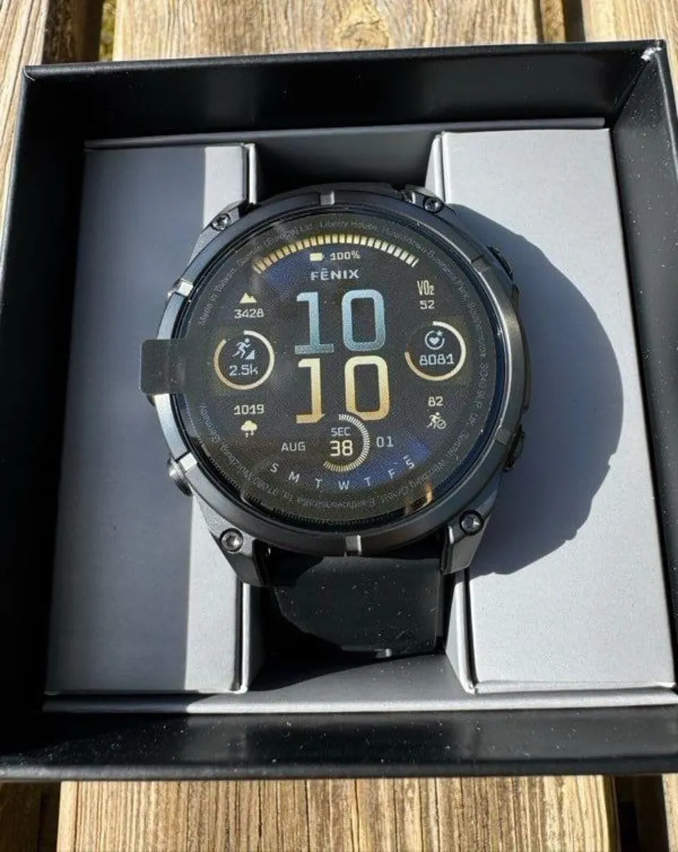 Garmin Fenix 8 AMOLED - Image 1