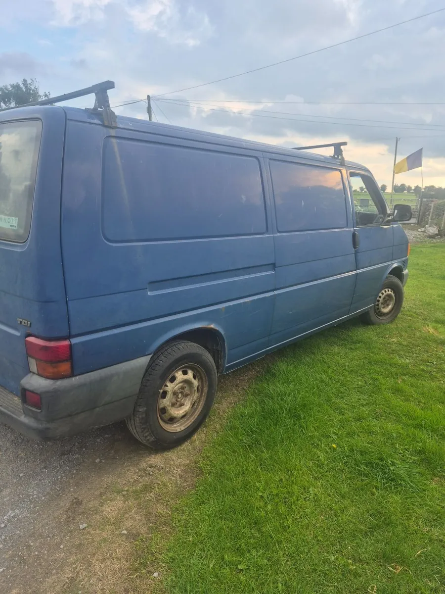 Volkswagen Transporter 2002 - Image 3