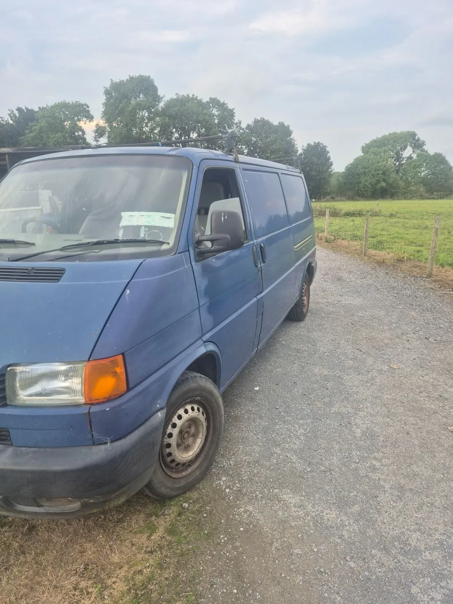Volkswagen Transporter 2002 - Image 4