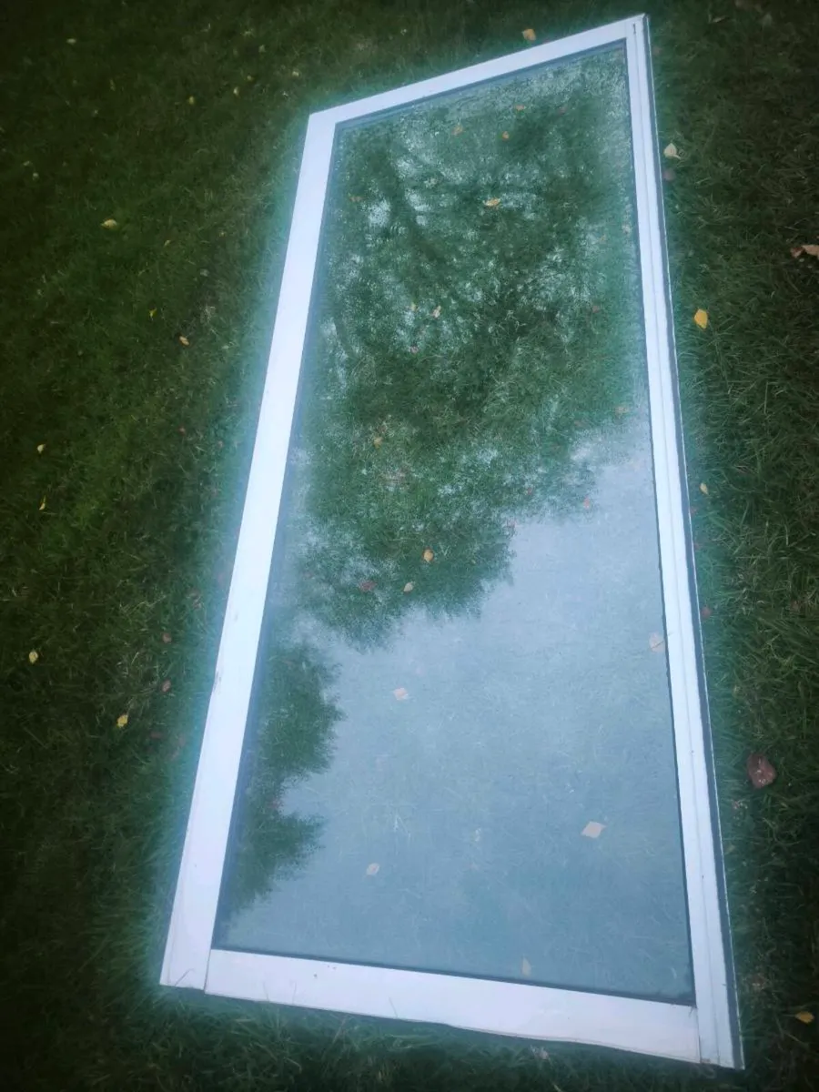 Sliding door without frame - Image 1