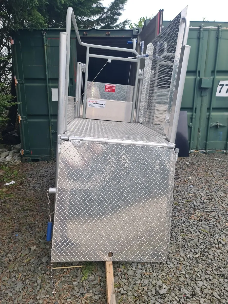 Mobilift CX Portable Wheelchair Lift – Brand New - Image 3