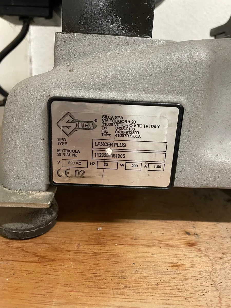 Key Cutting Machine - Image 3