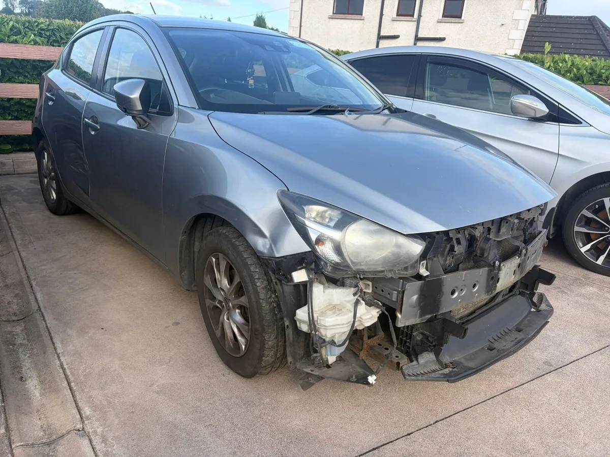 152 Mazda 2 - Image 4