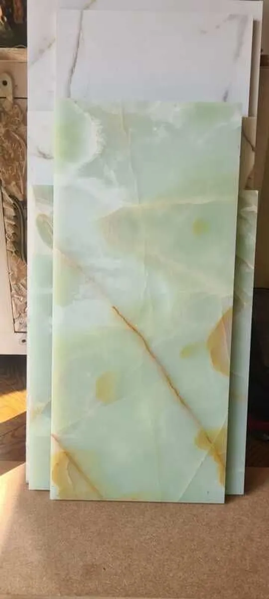 Natural Green Onyx tiles - Image 1