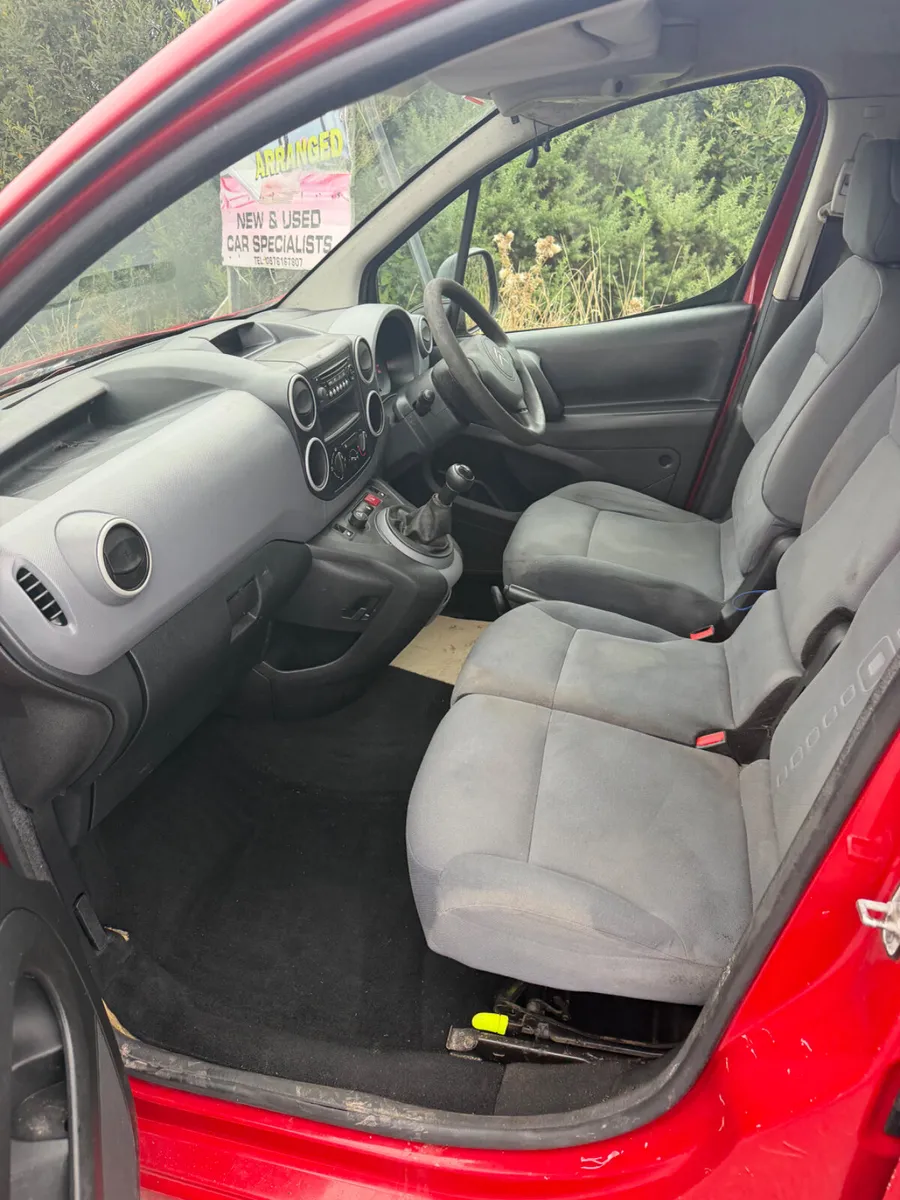 Citroen Berlingo 2014 low miles - Image 4