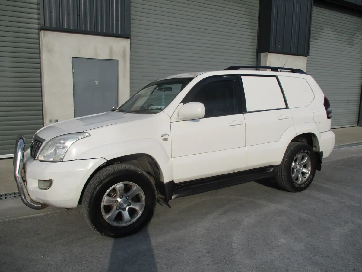 Toyota Land Cruiser 2005 - Image 1