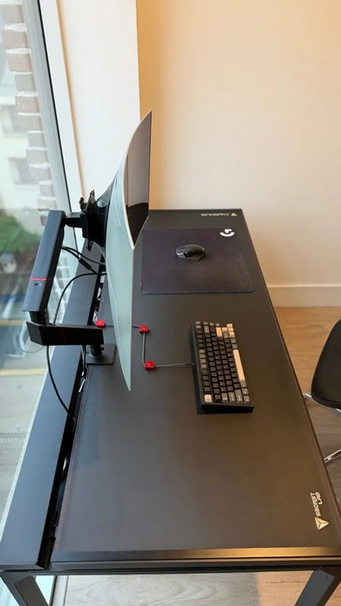 Samsung Odyssey OLED G8 34" Ultrawide - G85SB - Image 2