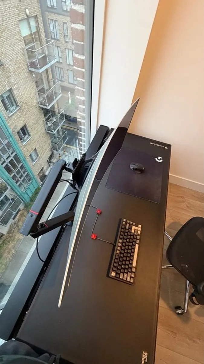 Samsung Odyssey OLED G8 34" Ultrawide - G85SB - Image 3