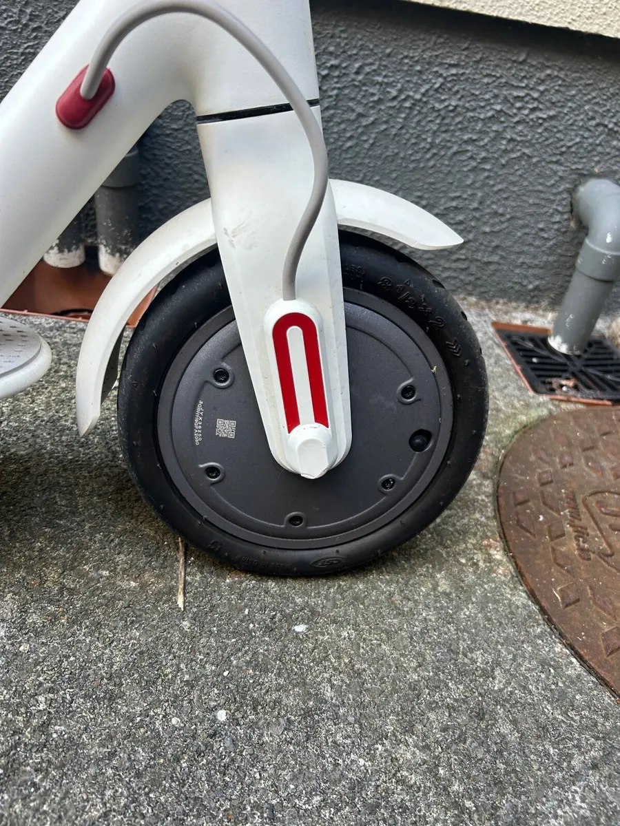 E scooter - Image 4