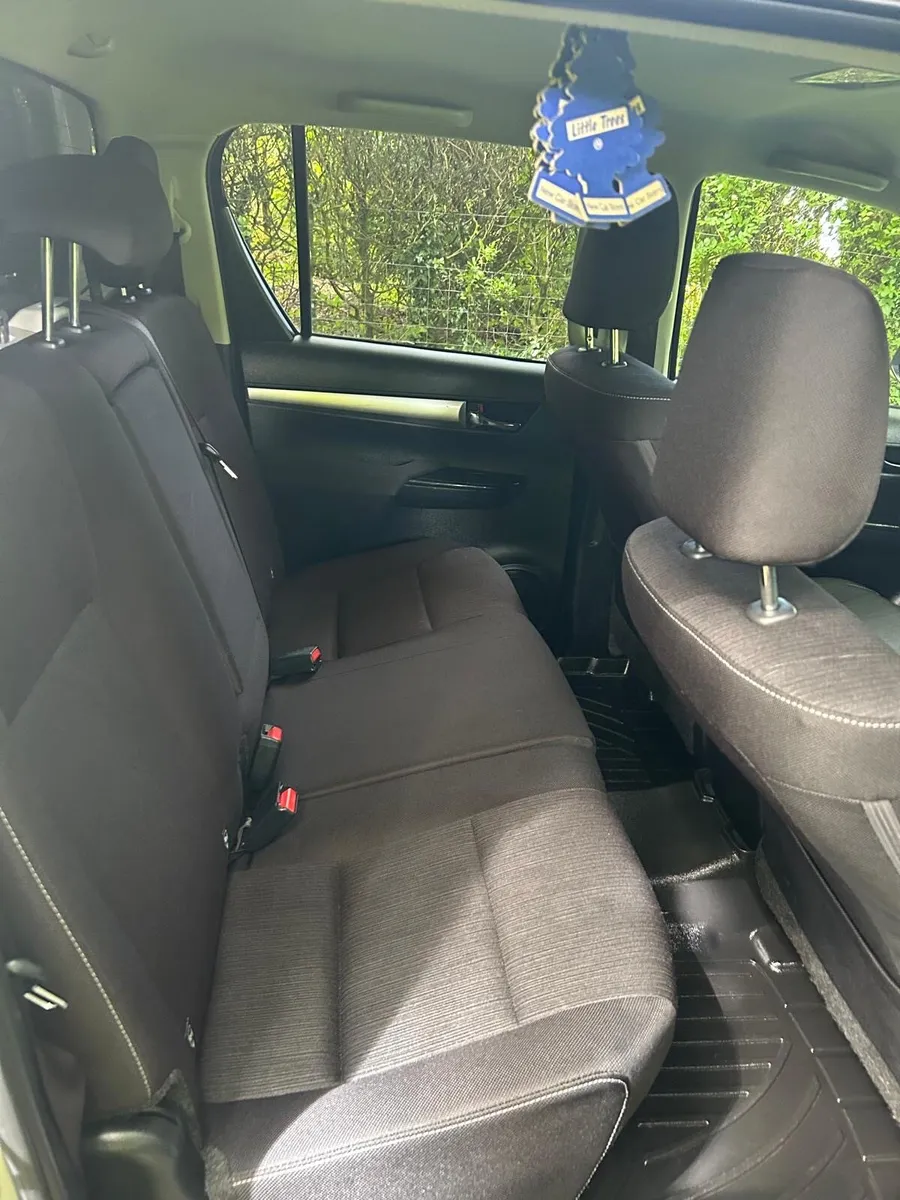 Toyota hilux - Image 4