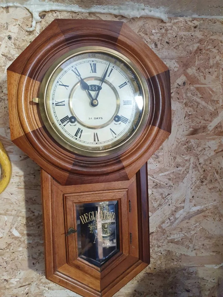 Vintage octagonal wall clock - Image 1