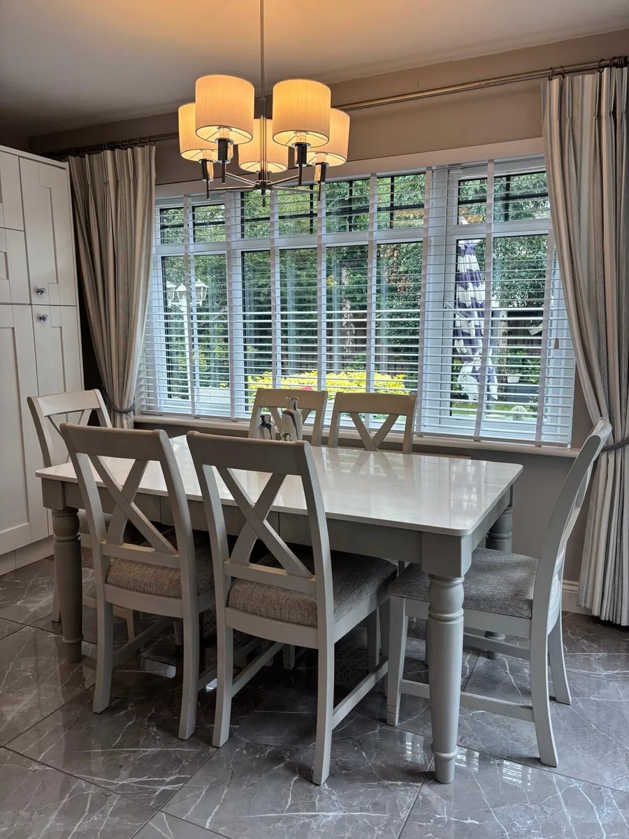 Dining Table & Chairs - Image 4