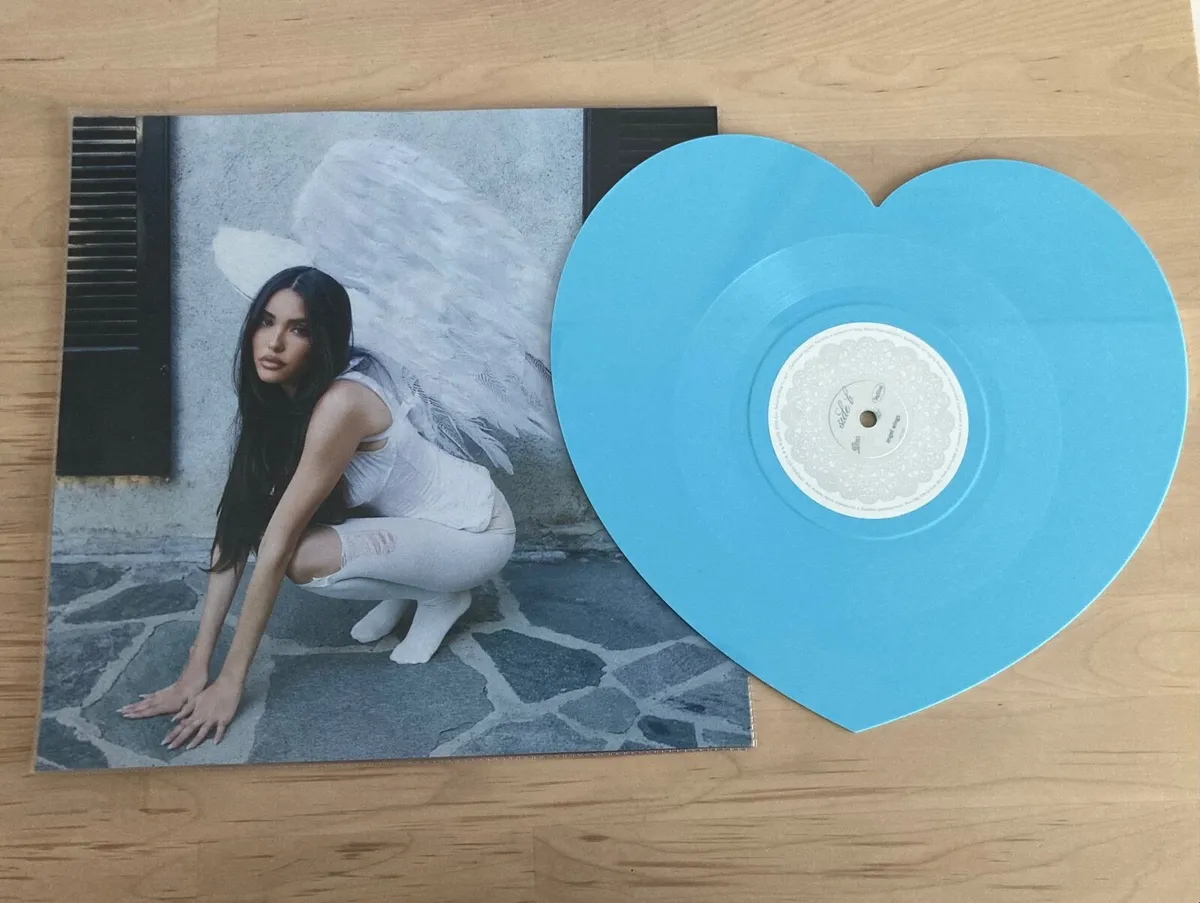 Madison Beer Urban Outfitters US Ltd Ed Heart Viny - Image 1