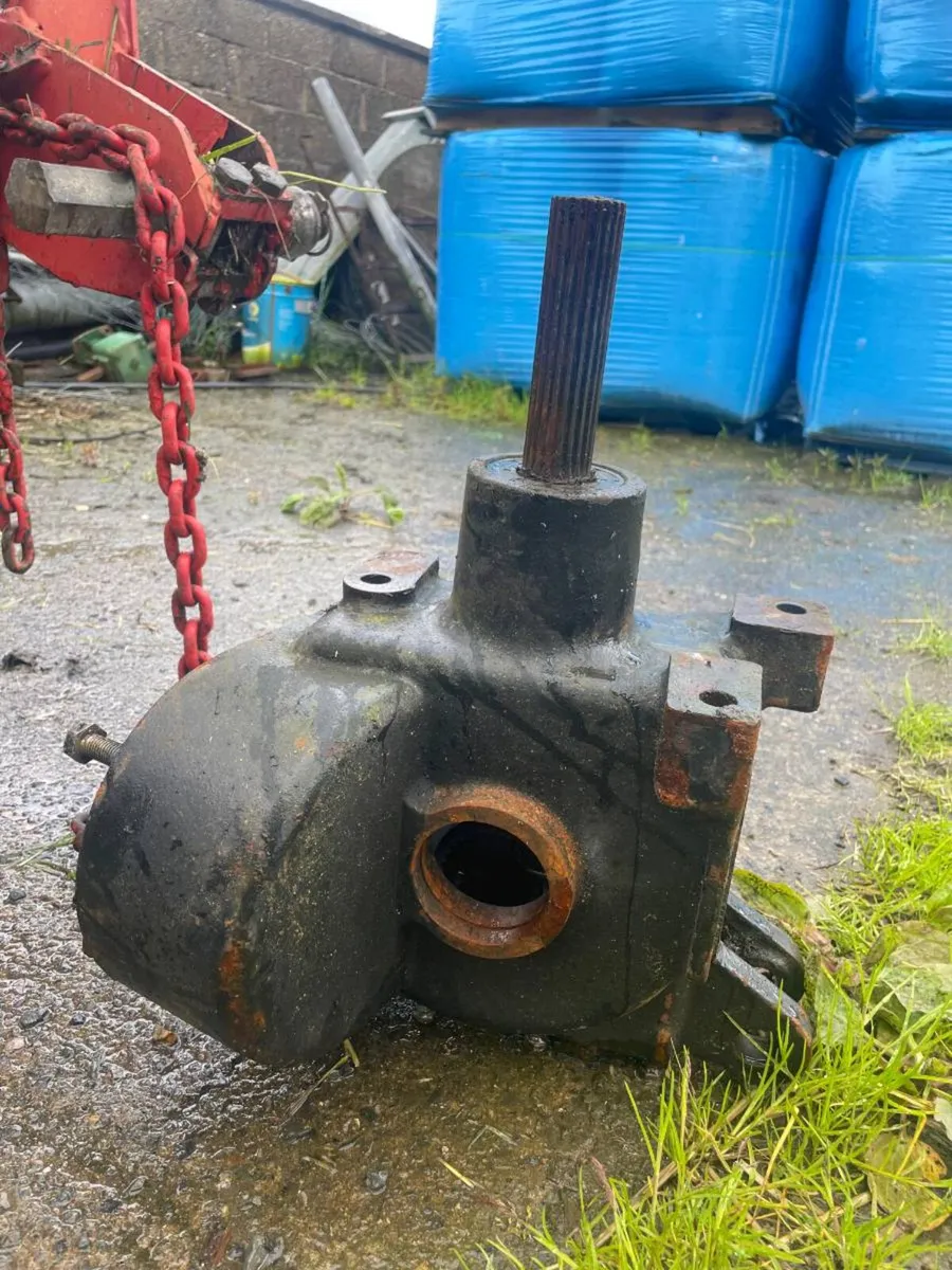 Wanted main gearbox parts - Image 3