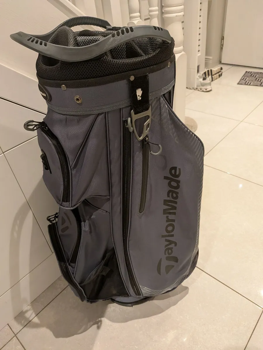 Taylormade cart golf bag - Image 2