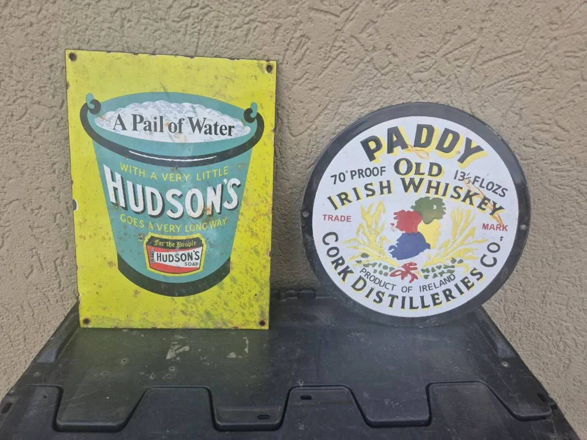Enamel sign selection - Image 2