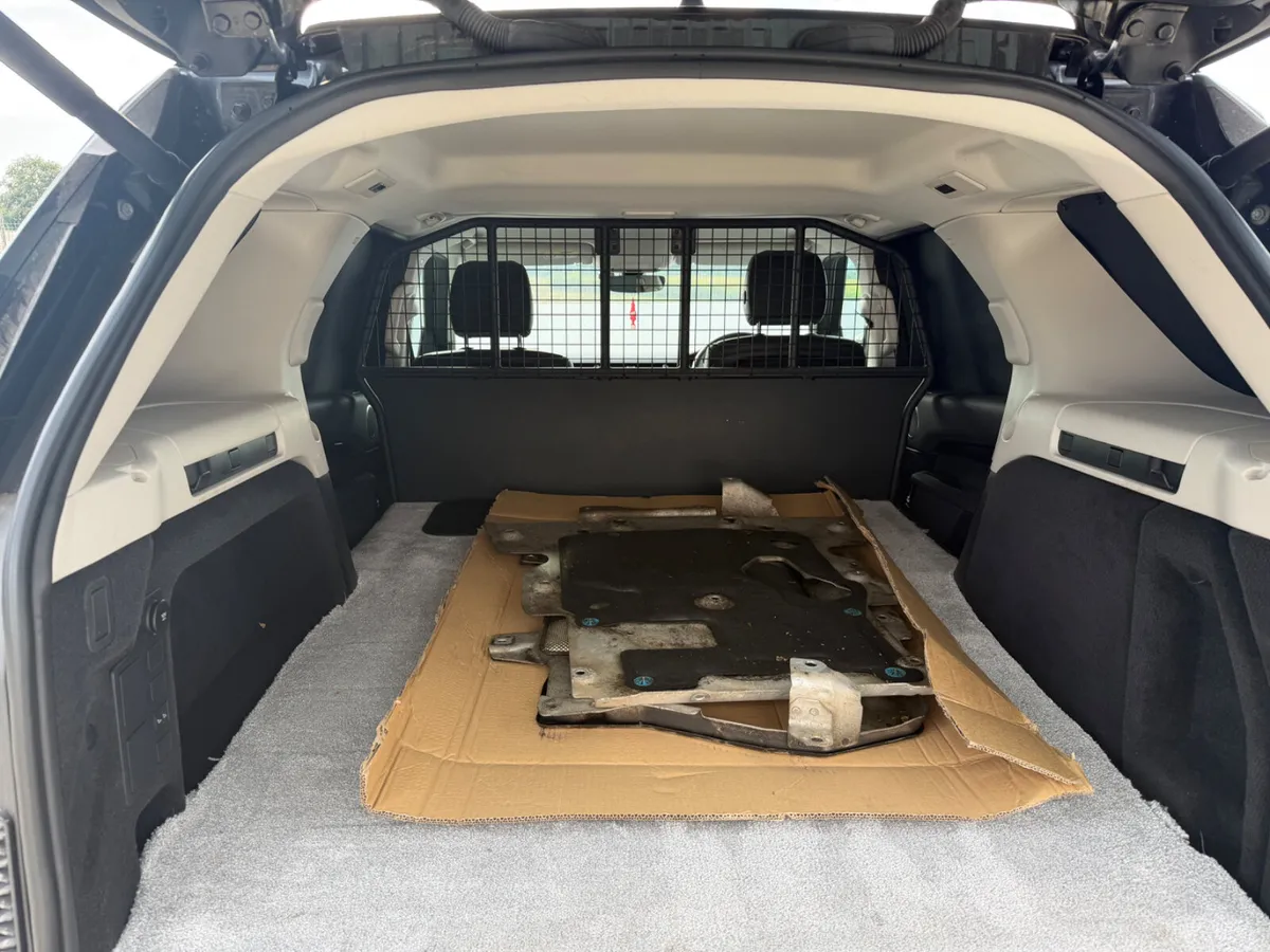 Land Rover Discocery 2019 - Image 3