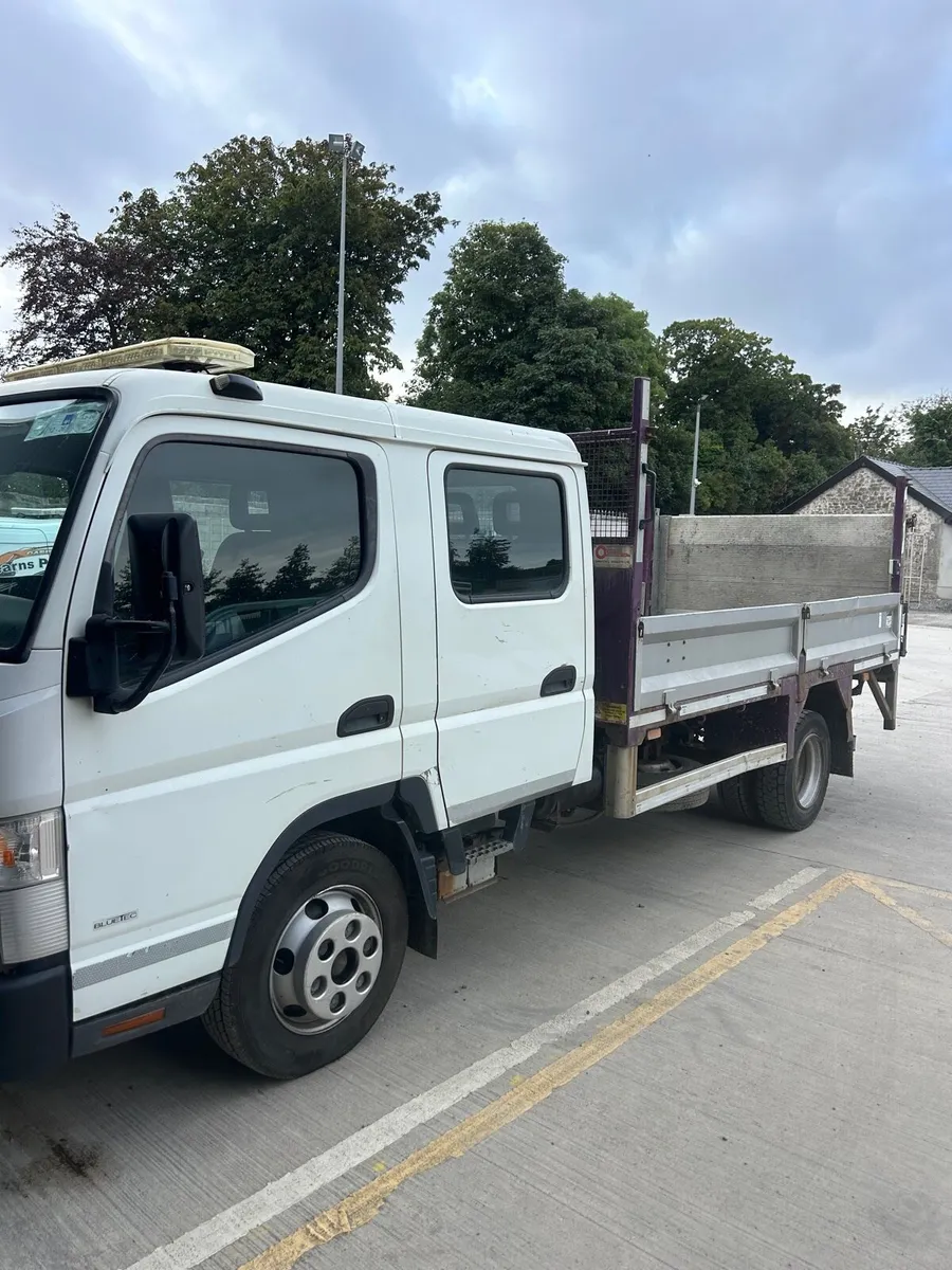 Mitsubishi fuso - Image 1