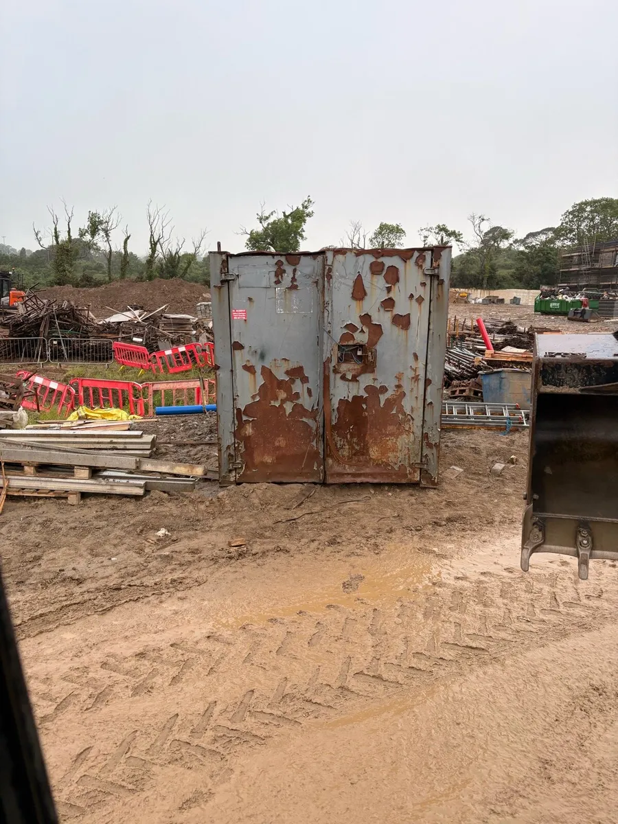 Container - Image 4