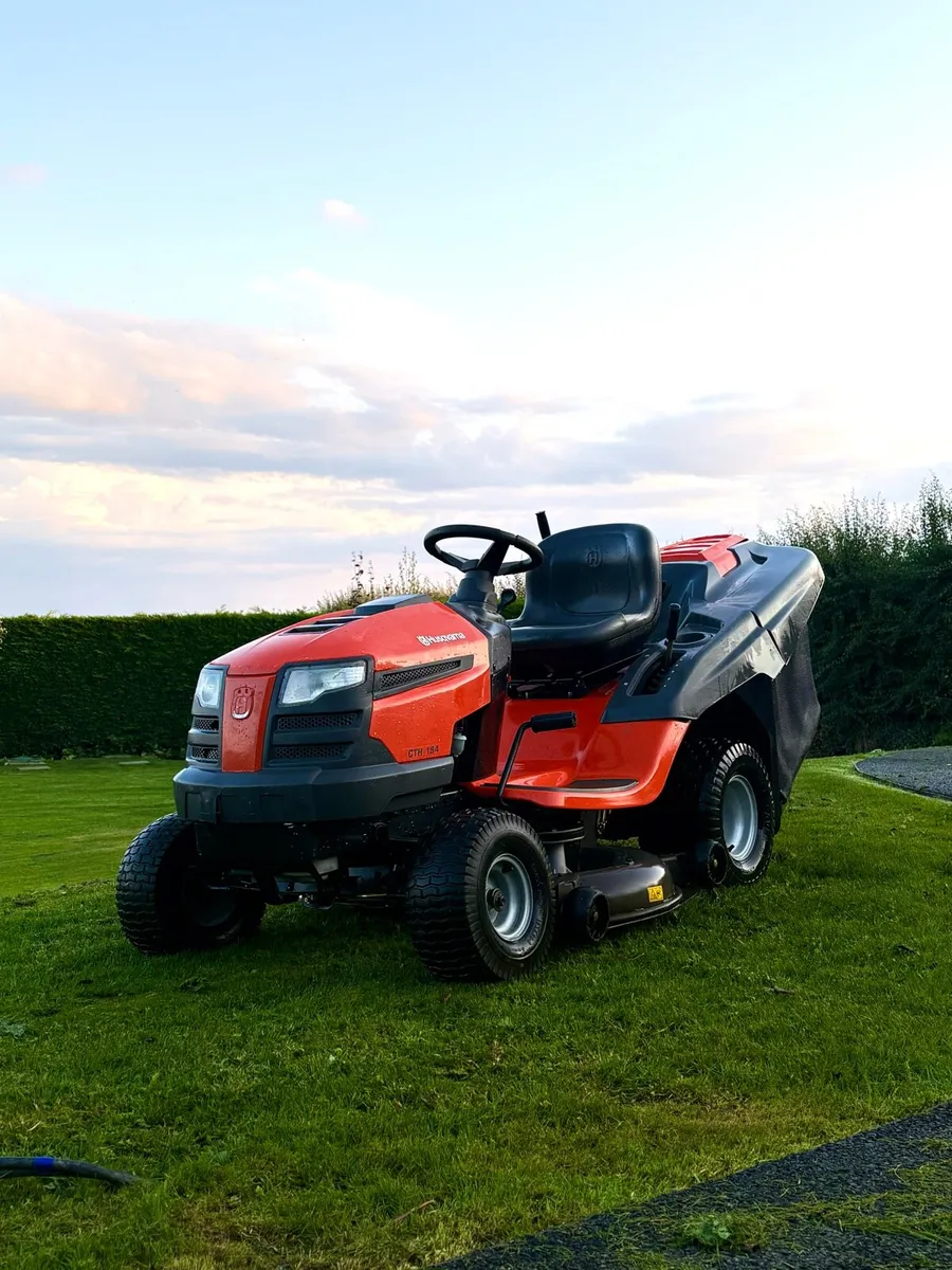 Husqvarna Ride On Lawnmower - Image 2