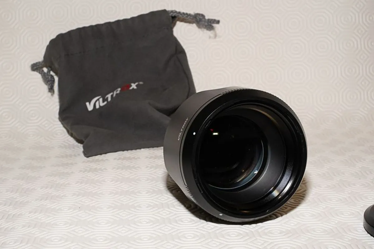 Viltrox 85mm F1.8 Fuji X Mount - Image 2