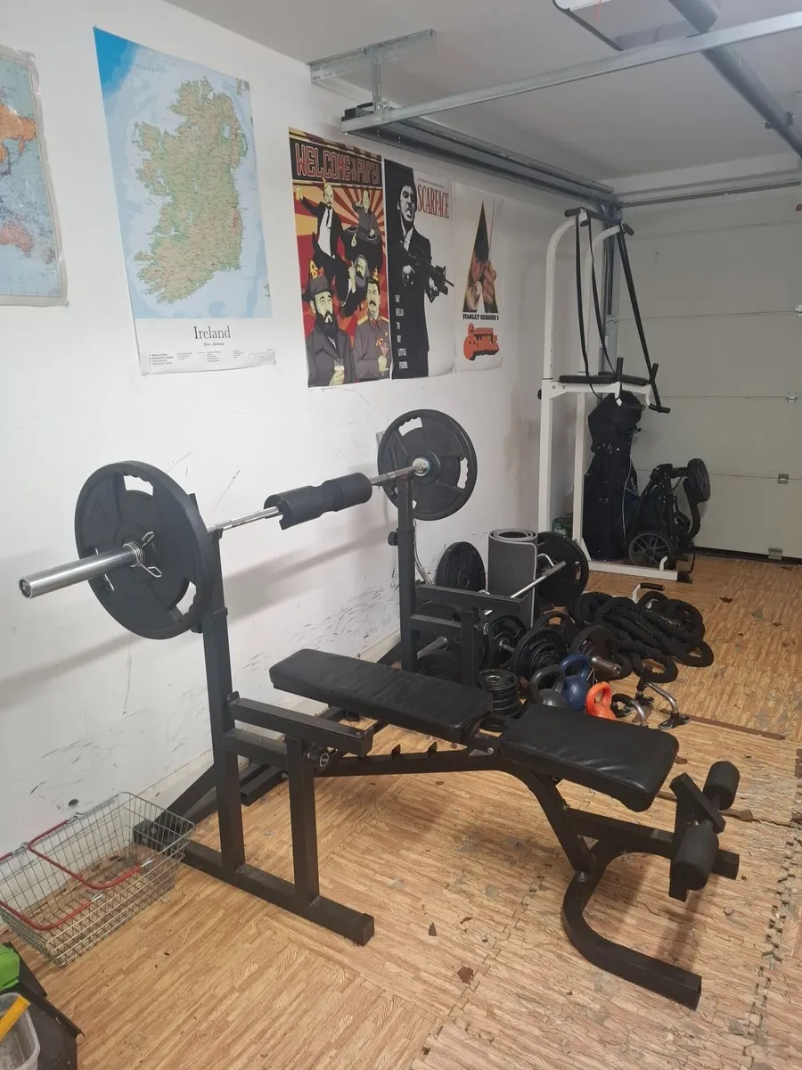 Complete Home Gym – 215kg Weights, Bars, Rack - Image 3