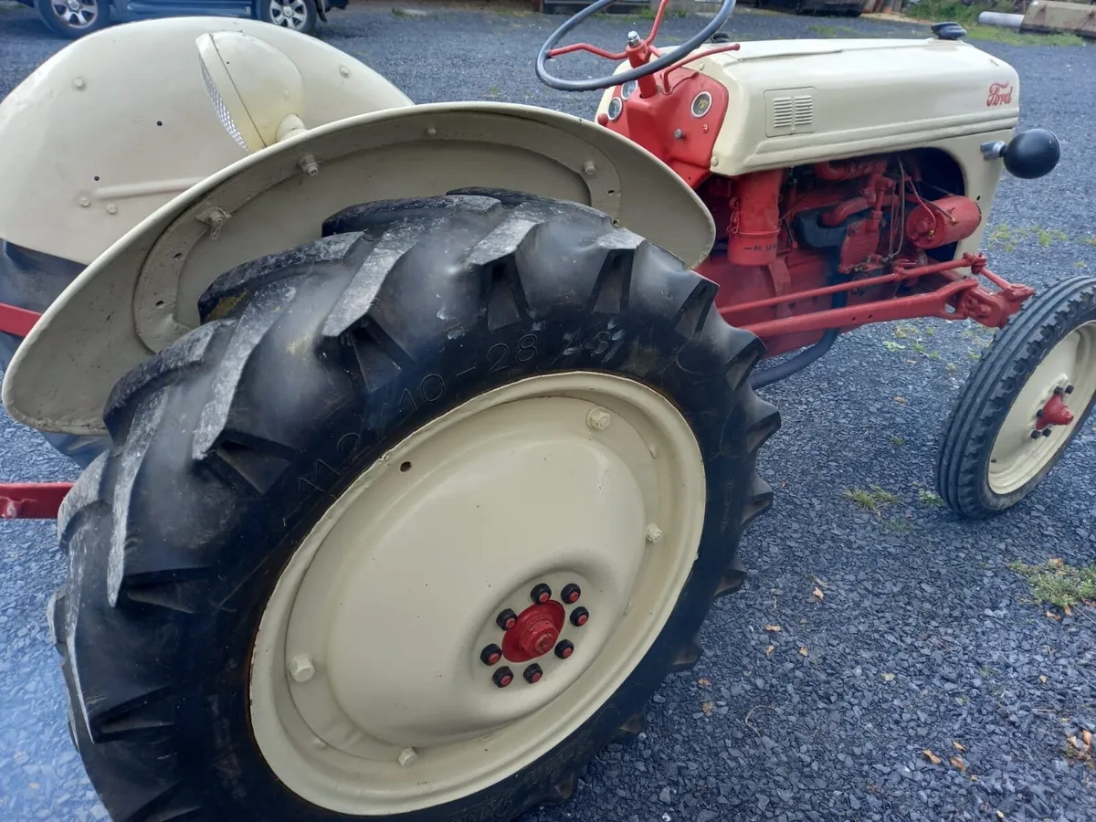 Ford Nan 8N - Image 2